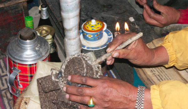 small_17 Sealing the horn.jpg